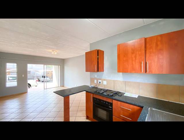 3 BEDROOM APARTMENT FOR SALE IN GROBLERPARK